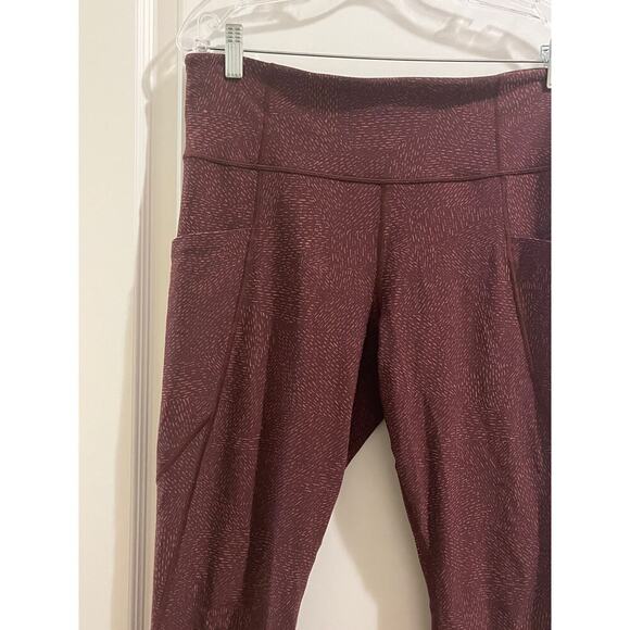 Athleta Salutation Stash Pocket Tight - Picture 4 of 9